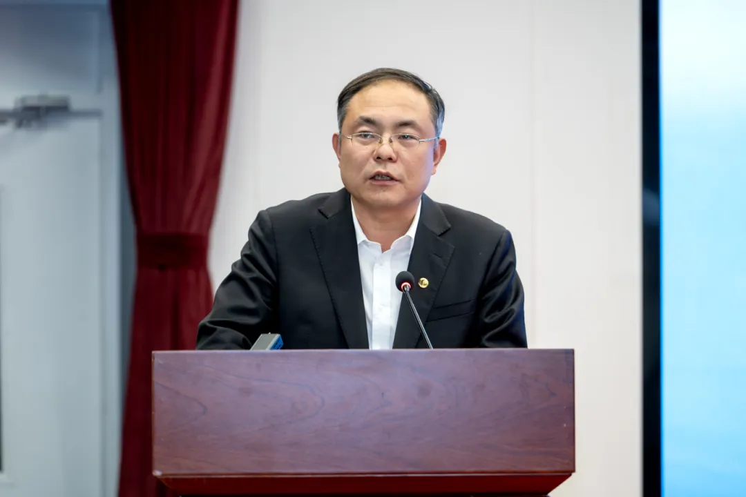 2be9d4449fe8472e85f5eee8e7fa307e