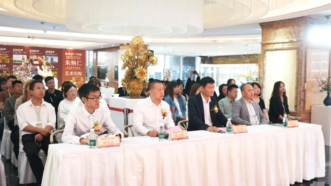 4c1d96b2f0824054a50e5dc761bfcb53